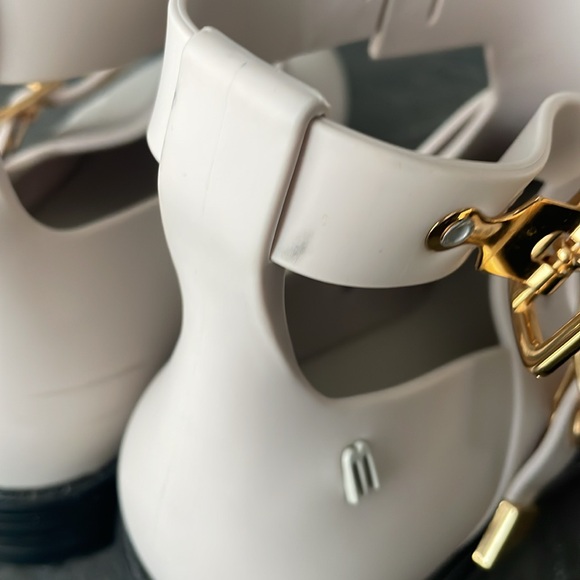 MELISSA Antares Cut Out Boots - Picture 14 of 16